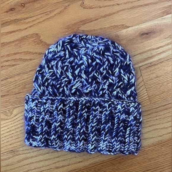 Eugenia Kim 'Mika' hand-knit cable beanie - Picture 3 of 5